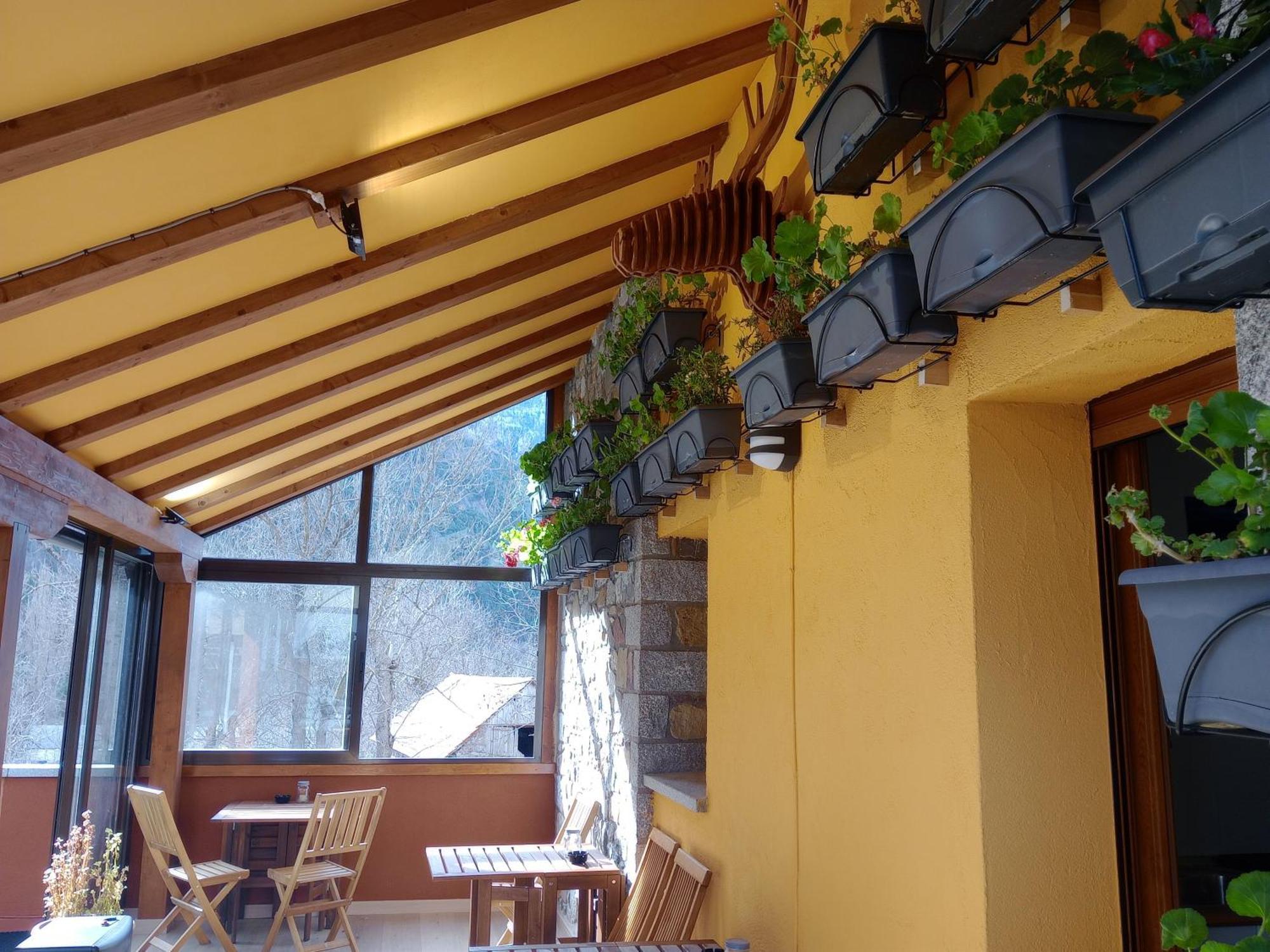 Gasthaus Casa Ferro Plan Exterior foto
